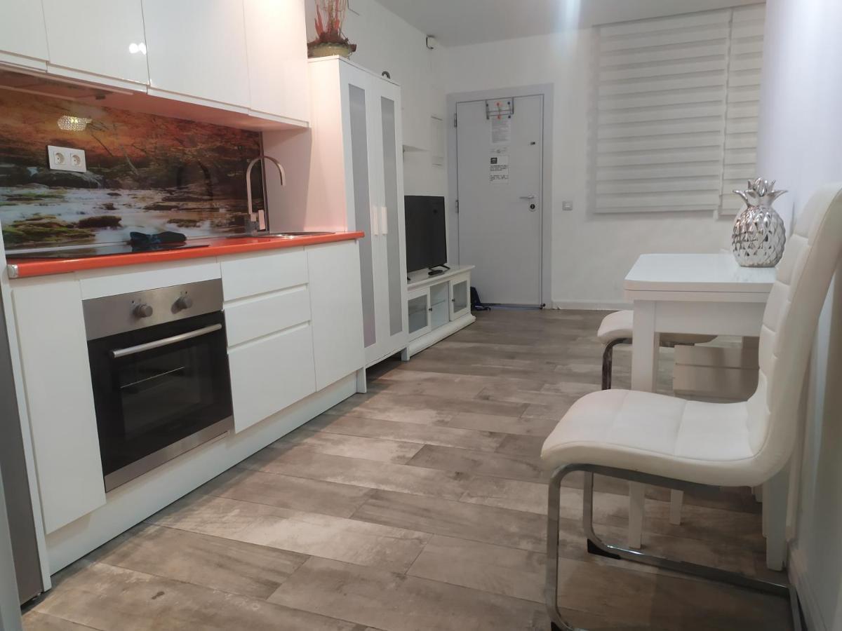 Carihuela Los Nidos Sun&Beach Apartment Торемолинос Екстериор снимка